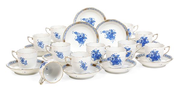 Dodici tazze da caffè "Appony Blue" Ungheria, Manifattura Herend, seconda metà del XX secolo 