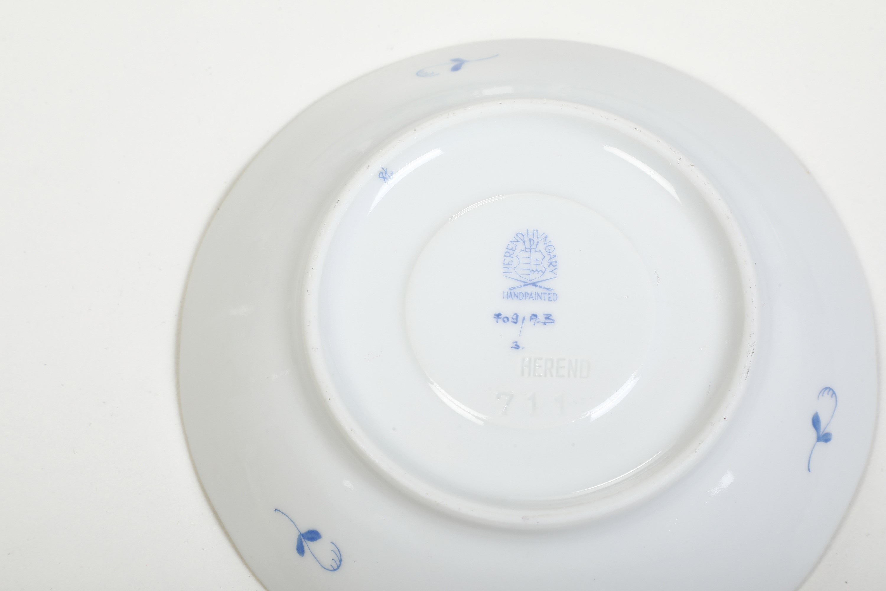 Dodici Tazze da Caffè "appony Blue" Ungheria, Manifattura Herend, Seconda Metà del XX Secolo