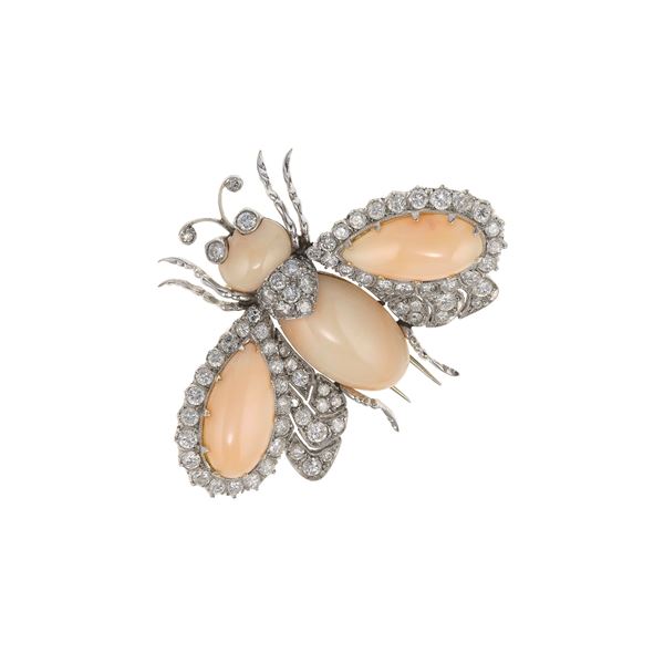 Coral, diamond and gold brooch. Signed G. Nardi. Fitted case