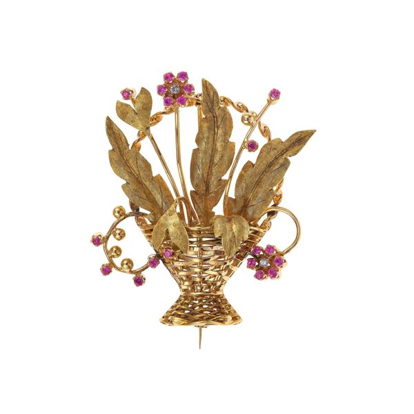 Synthetic ruby and gold brooch