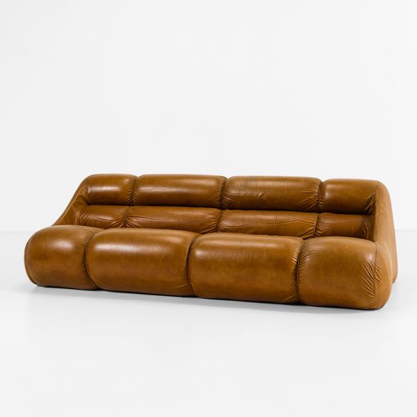 Divano mod. Gomma e Ciuingam.