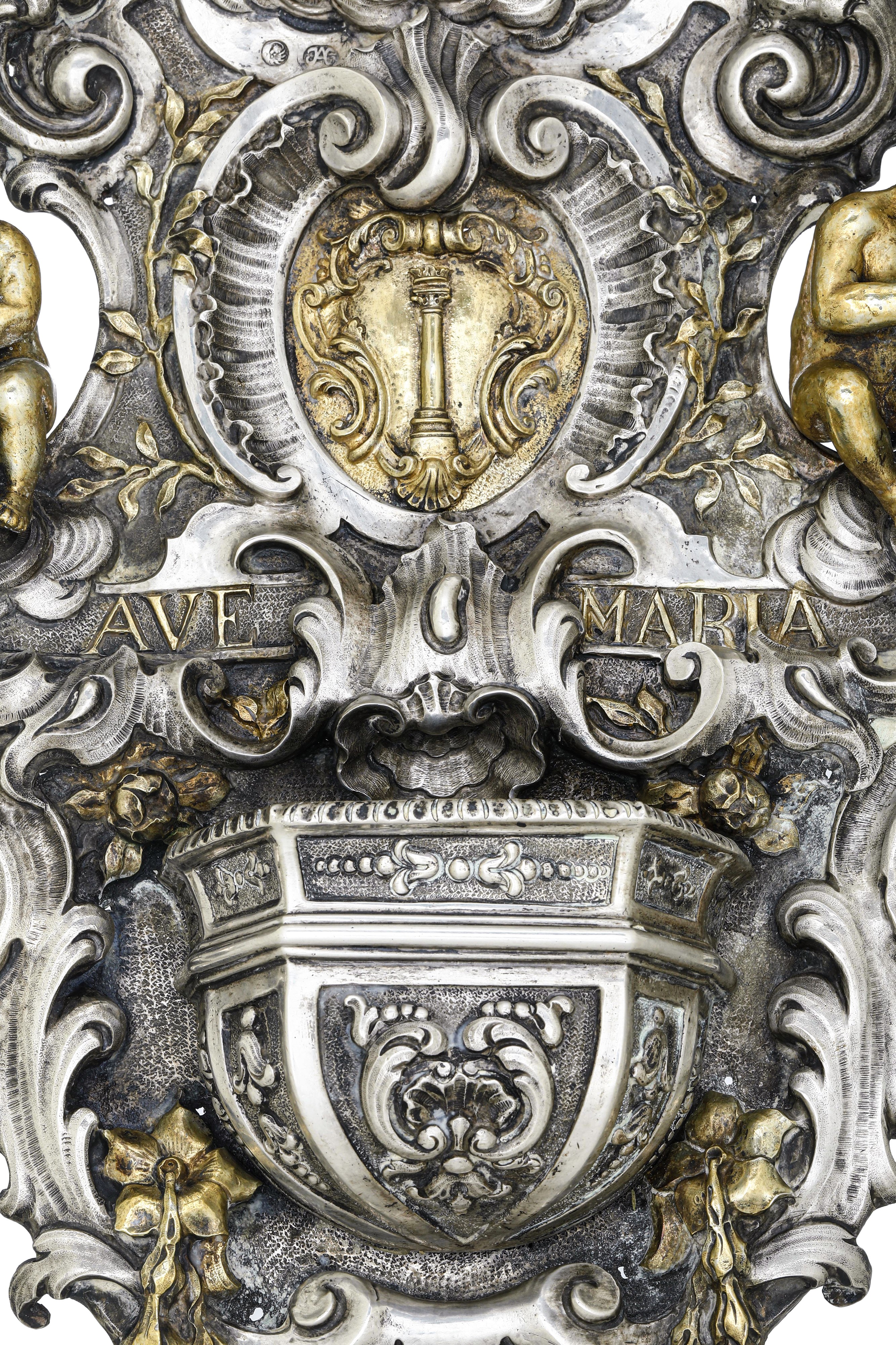 Fonditore italiano (stile barocco), Acquasantiera in rame fuso, sbalzato, argentato e dorato, XX ...