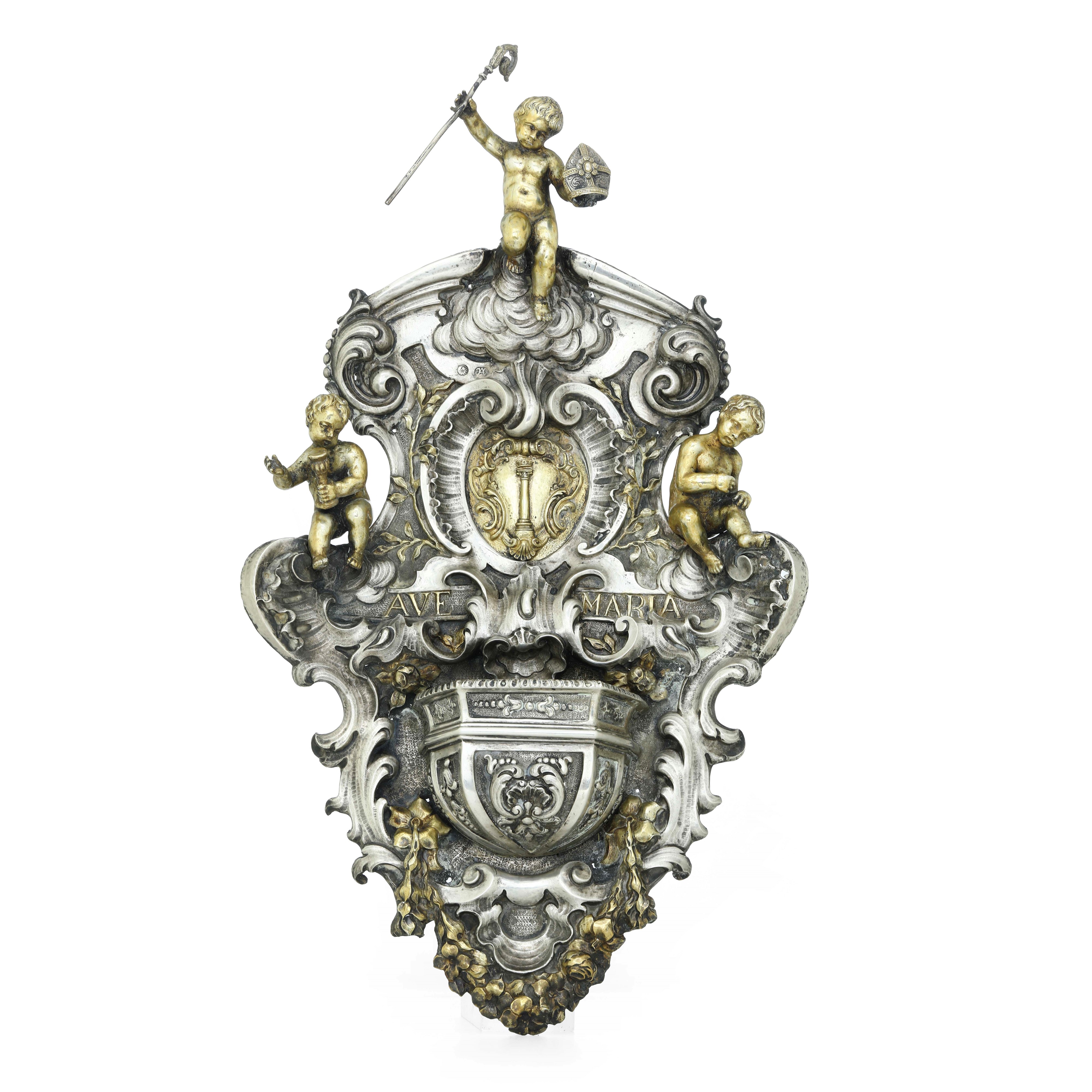 Fonditore italiano (stile barocco), Acquasantiera in rame fuso, sbalzato, argentato e dorato, XX ...