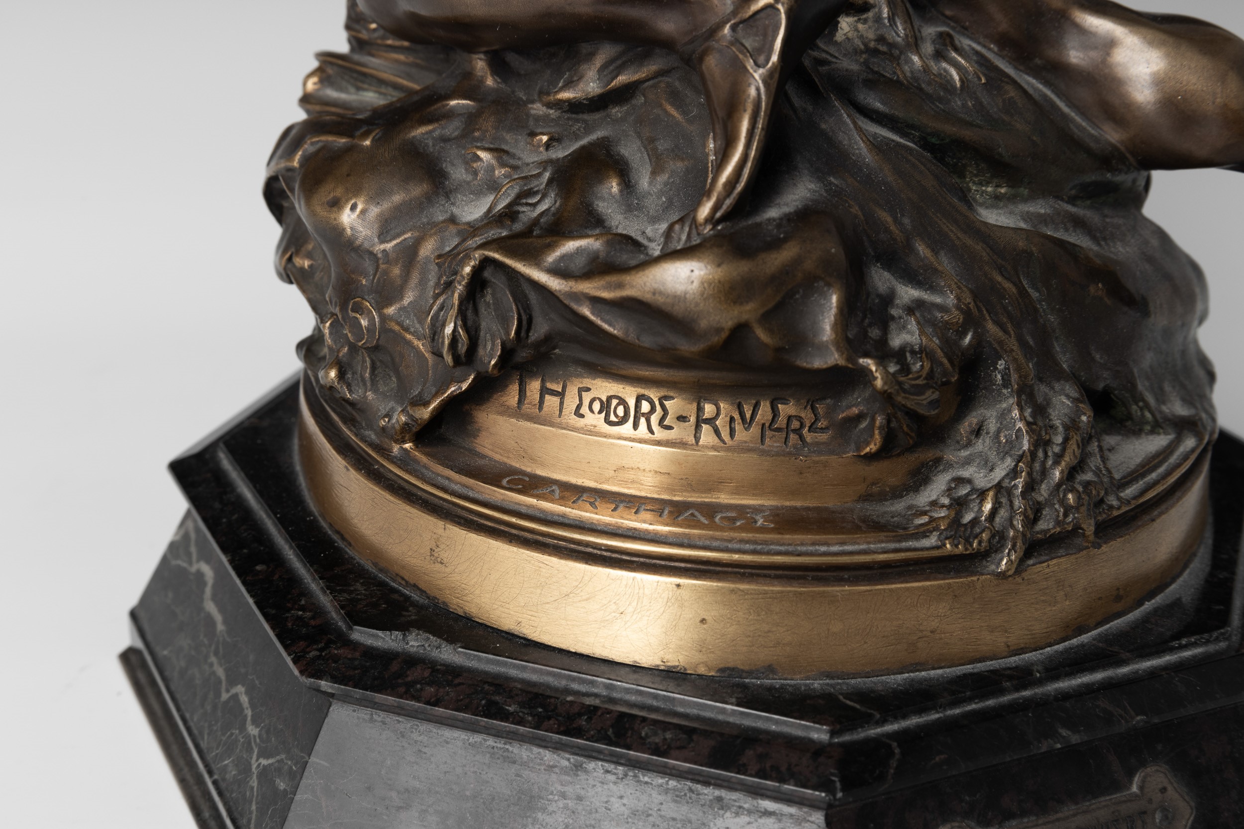 Auguste Louis Théodore Rivière - Carthage, detta anche Salambô chez Mâthô, scultura in bronzo e a...