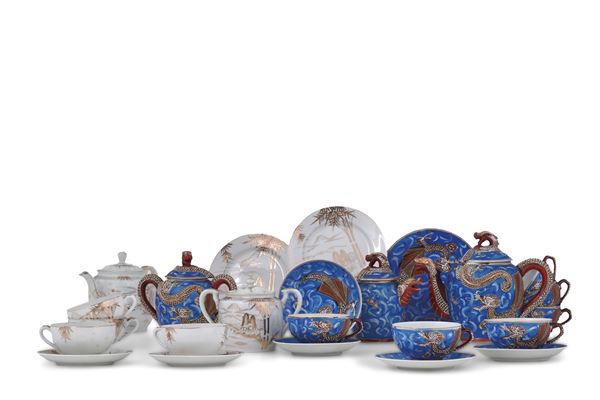 Due servizi da té a tema orientale. XX secolo