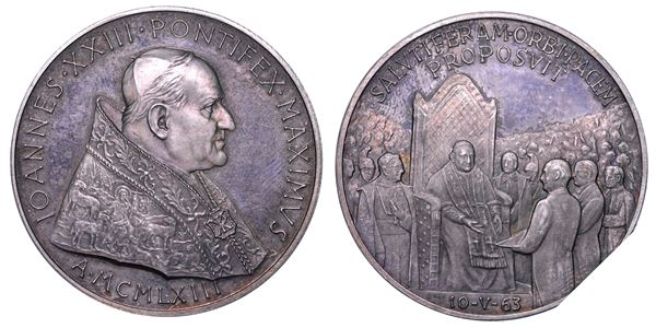 VATICANO. GIOVANNI XXIII (Angelo Giuseppe Roncalli), 1958-1963. Medaglia straordinaria in argento 1963. Premio Balzan per la pace.