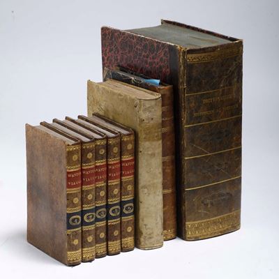 Lotto Misto di Quattro Opere Diverse Dictionarium Historicum Ac Poeticum... Parisis Macaeum, 1575