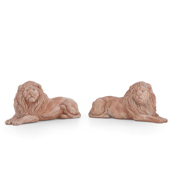 Coppia di leoni in terracotta