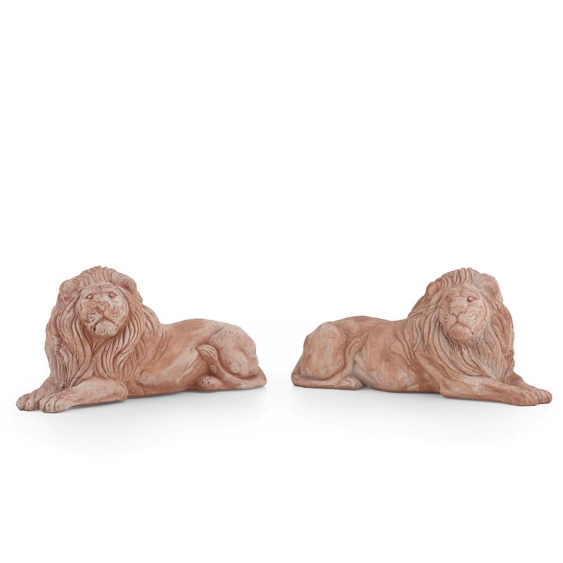 Coppia di leoni in terracotta  - Auction Antiques - Cambi Casa d'Aste