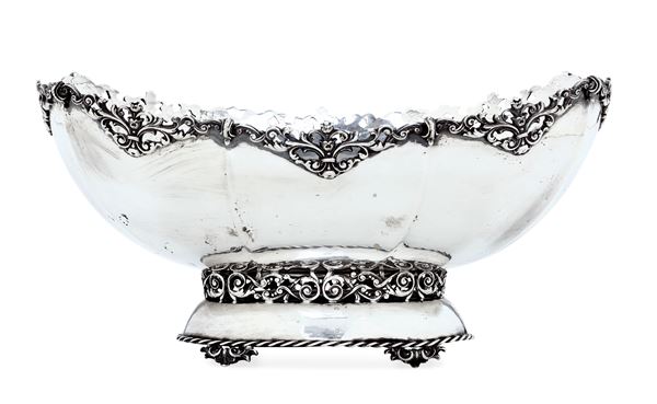 Centrotavola. Argenteria artistica milanese del XX secolo. Argentiere Ferdinando Meloncelli