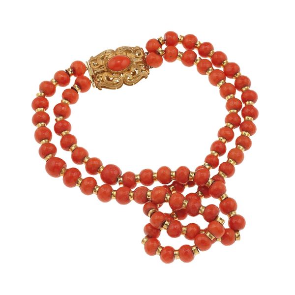 Collana a due fili di corallo