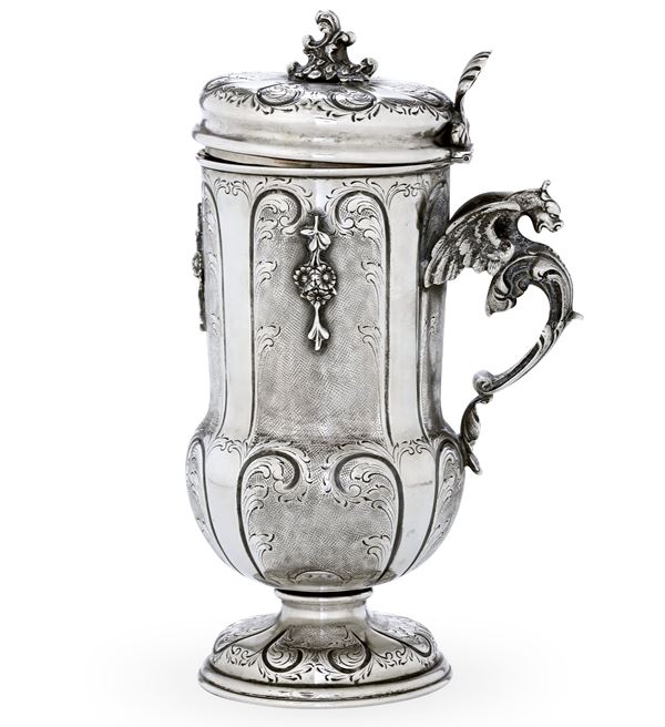 Boccale. Argenteria milanese del XX secolo. Argentiere Aldo Mazzocchi