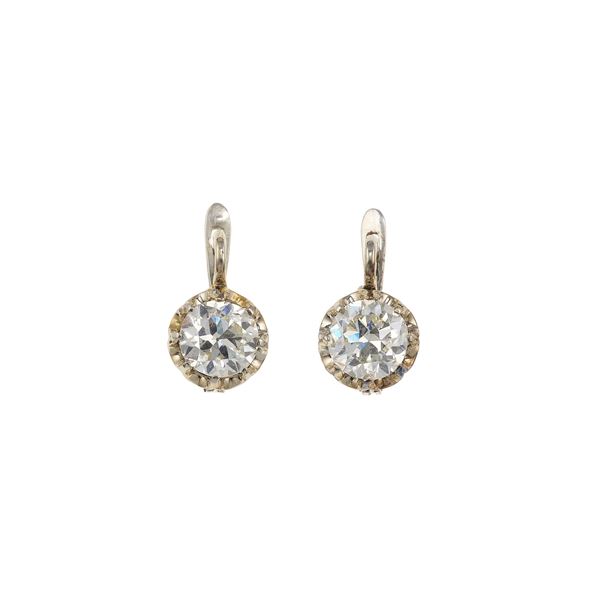 Pair of diamond and gold earrings
