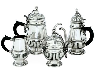 Servizio da Tè e Caffè. Argenteria Artistica Milanese del XX Secolo. Argentiere Genazzi per Gioie...