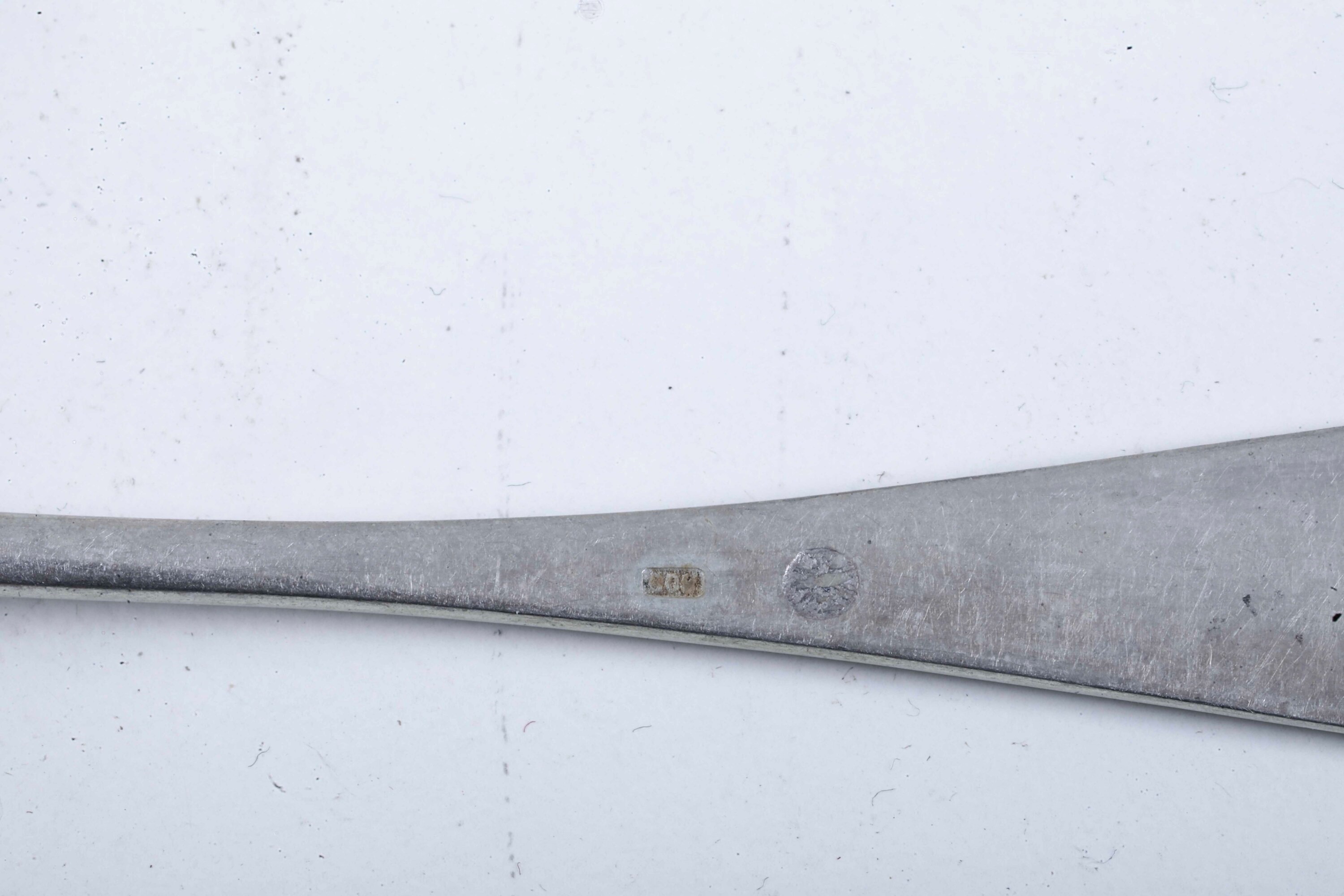 Insieme di forchette, cucchiai e cucchiaini, argento fuso e sagomato