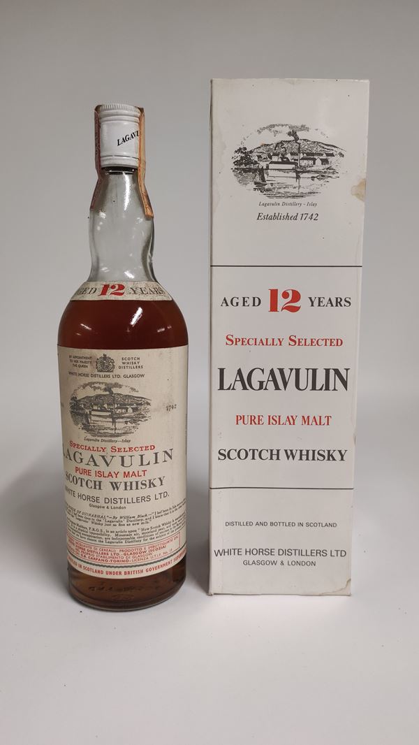 Lagavulin 12 Years White Horse Distillers, Pure Islay Malt Scotch Whisky
