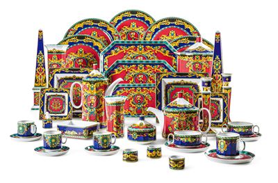 Servizio da Tavola Versace "le Roi Soleil" Germania, Manifattura Rosenthal, Design di Gianni Vers...
