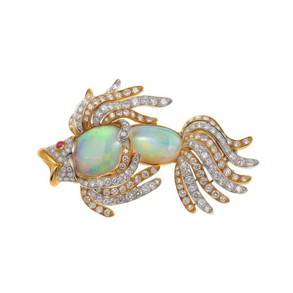 Martignetti. Spilla "Il Pesce" con due opali di ct 8.50 e 9.00, diamanti per ct 10.28 e rubino taglio cabochon