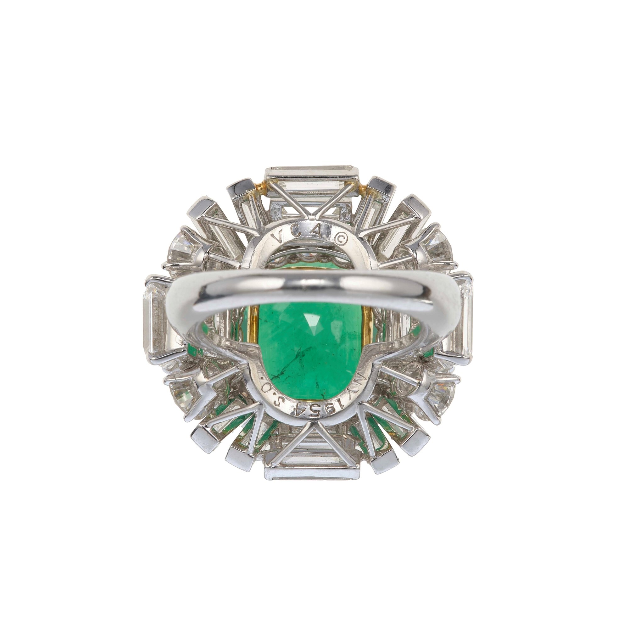 Van Cleef & Arpels. Anello con Smeraldo Colombia di Ct 5.20 Circa, Diamanti Taglio Smeraldo, Bagu...