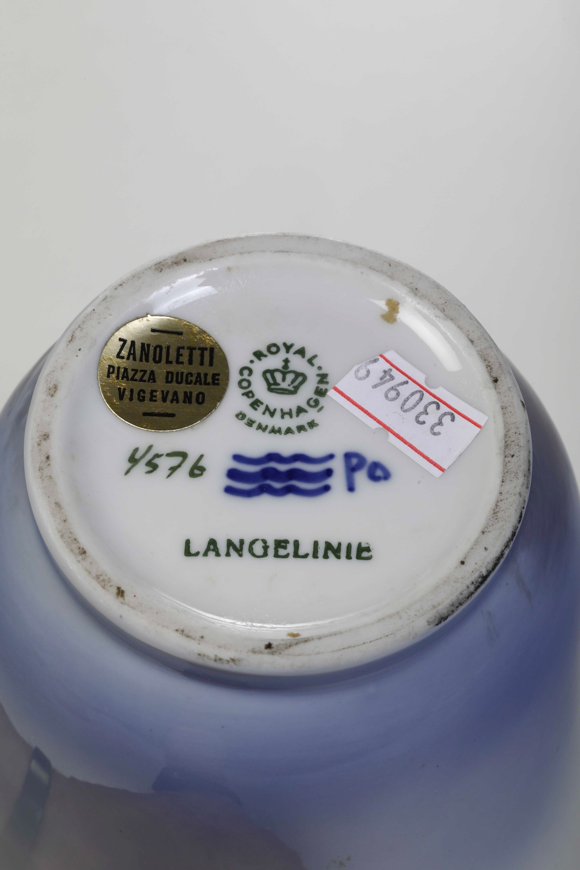 Royal Copenaghen, Vasetto 'Langelinie' in porcellana (1969-1974)