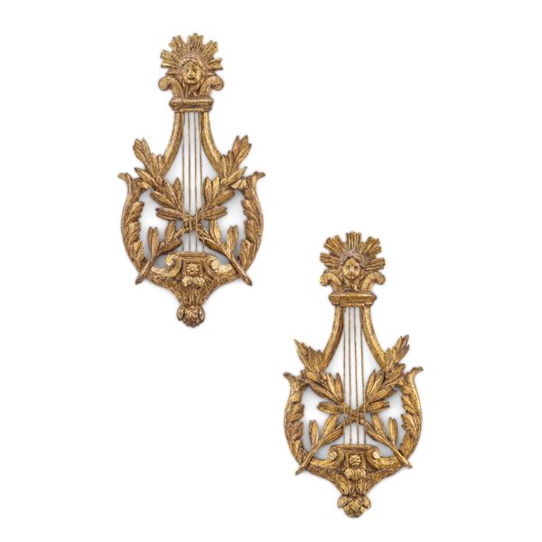 Coppia di fregi in legno intagliato e dorato. Nei modi di Giuseppe Maria Bonzanigo, Torino, XVIII-XIX secolo