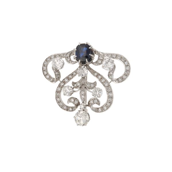 Spilla con zaffiro e diamanti
