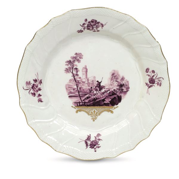 Raro piatto Belgio, Manifattura di Tournai, 1763 circa Decorazione di Michel-Joseph Duvivier