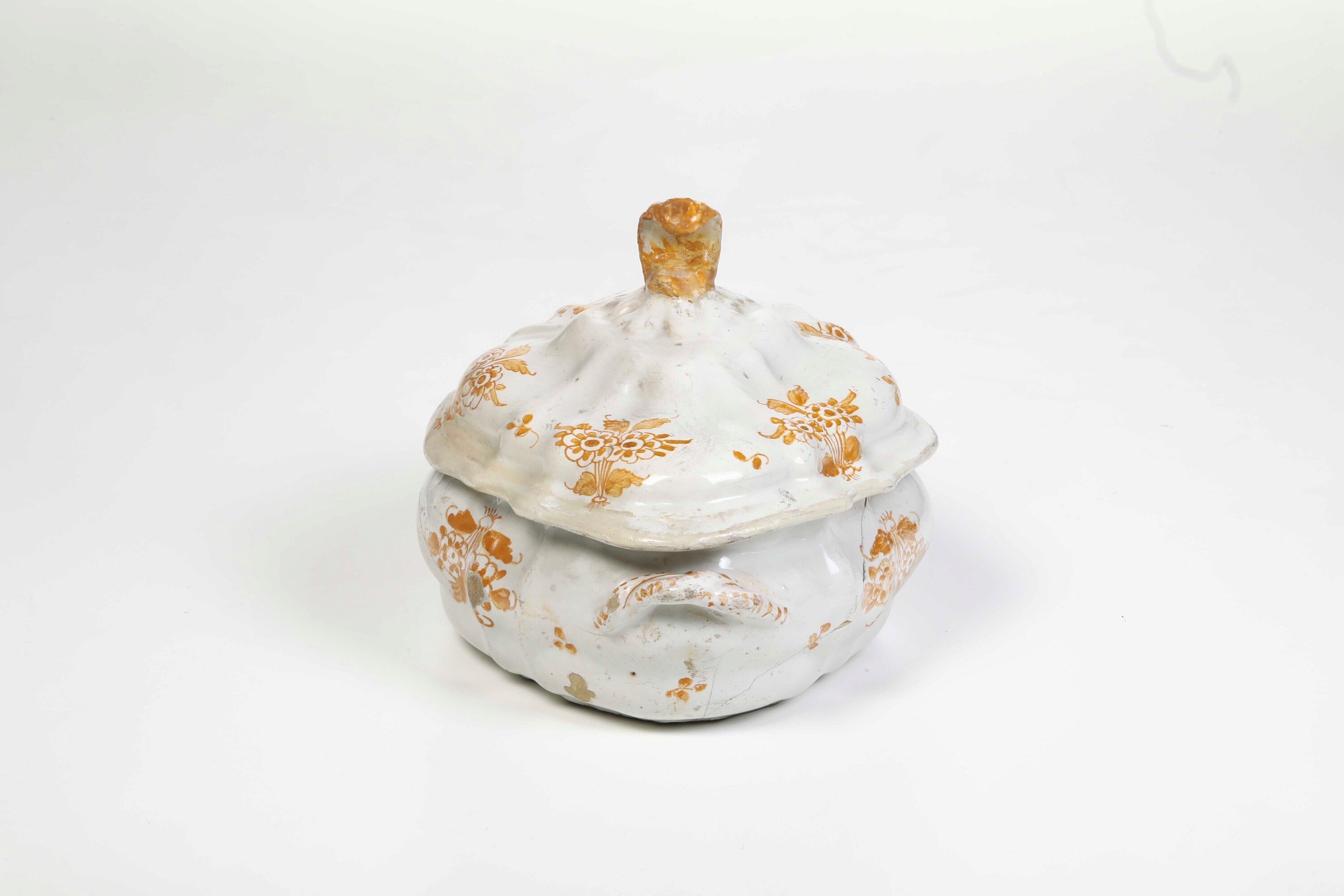 Giacomo Boselli, Piccola zuppiera ovale, maiolica