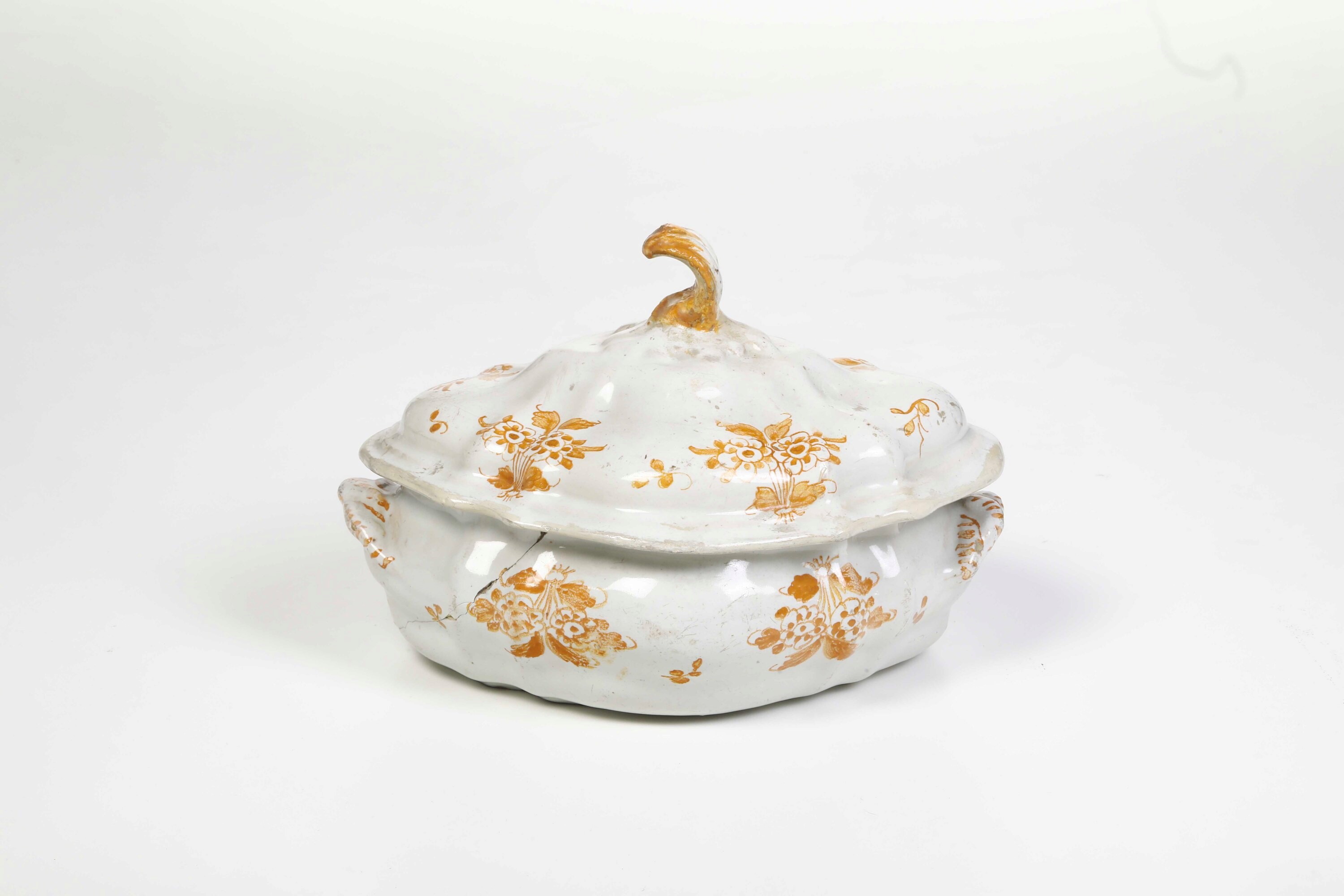Giacomo Boselli, Piccola zuppiera ovale, maiolica