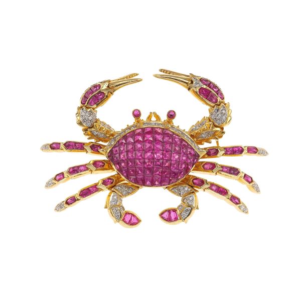 Boucheron, Paris. Spilla "granchio" con rubini e diamanti