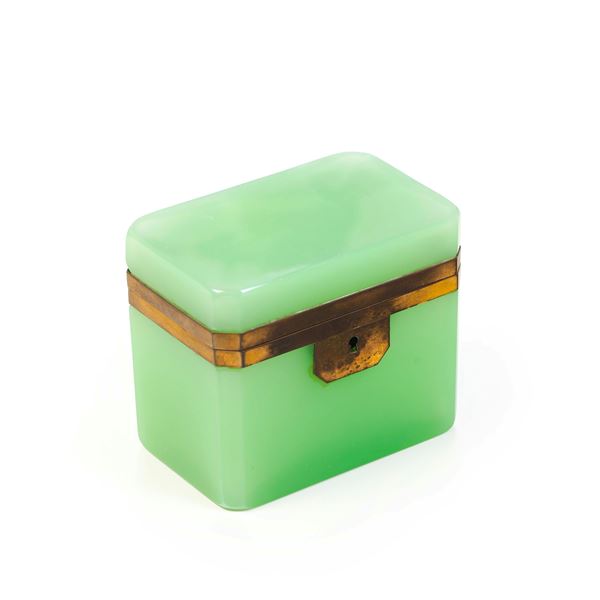 Scatola in opalina verde
