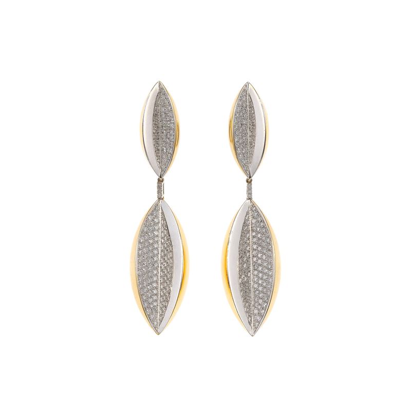 Cusi. Orecchini pendenti con pavè di diamanti  - Asta Fine Jewellery - Cambi Casa d'Aste