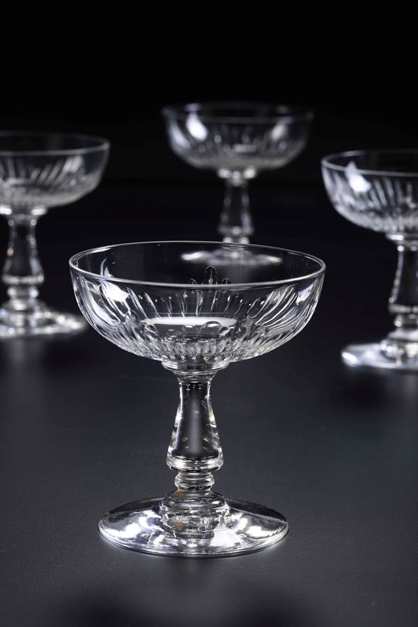 Dodici coppe da champagne. Probabilmente Baccarat, primi del XX secolo.