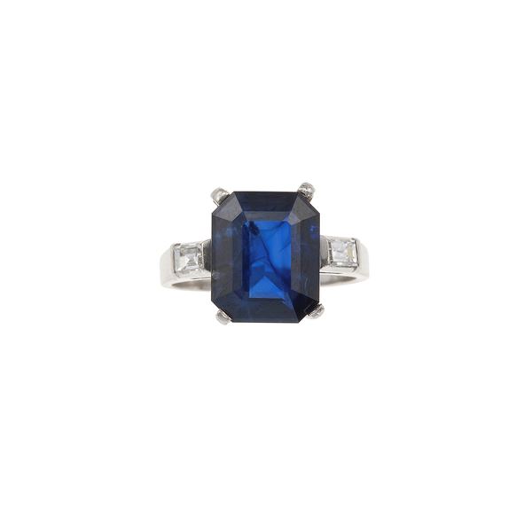 Sapphire, diamond and platinum ring