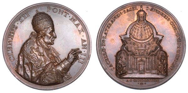 STATO PONTIFICIO. CLEMENTE XII (Lorenzo Corsini), 1730-1740. Medaglia in bronzo 1733/A. III. Costruzione della Cappella Corsini all'interno della basilica lateranense.