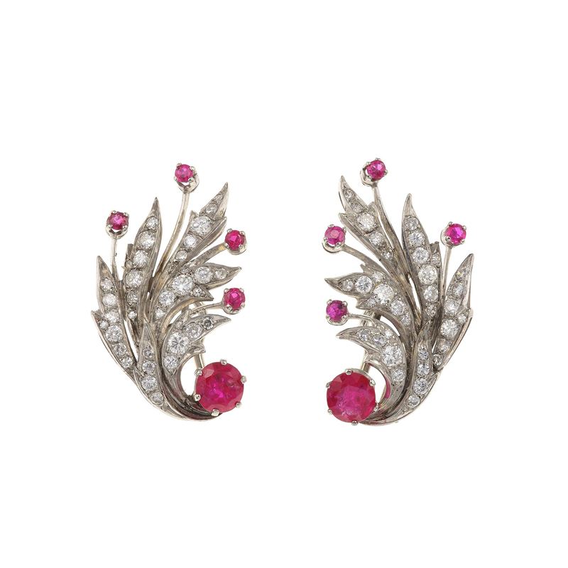 Pair of diamond, ruby and gold earrings  - Auction Fine Jewellery - Cambi Casa d'Aste