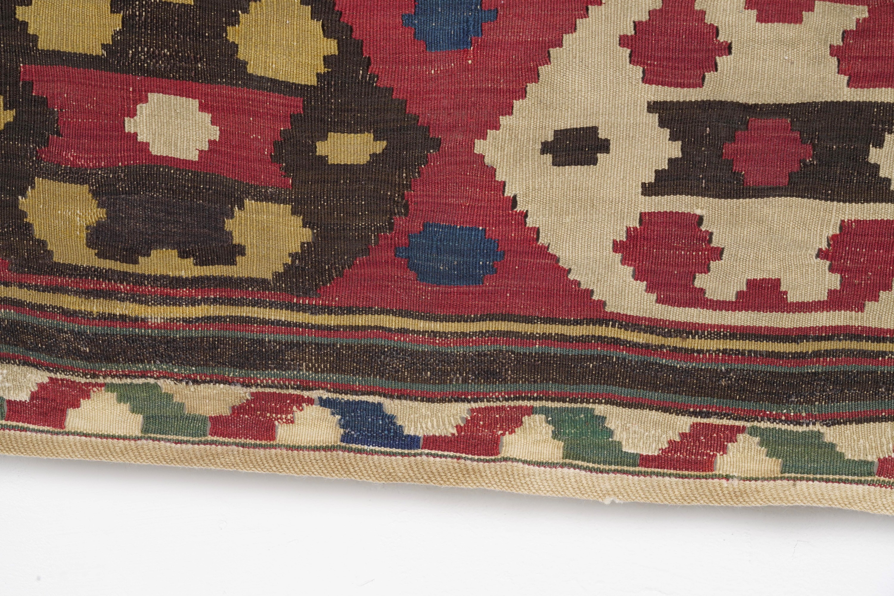 Kilim Caucaso, seconda metà XIX secolo, 180 x 225 cm