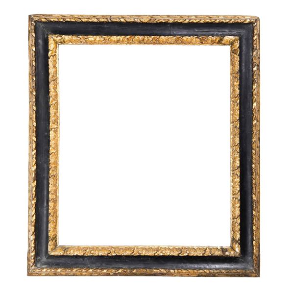 Cornice a cassetta ebanizzata e dorata, Italia centrale XVII secolo