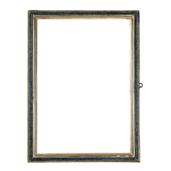 Cornice laccata a finto marmo e dorata. Marche XVIII secolo