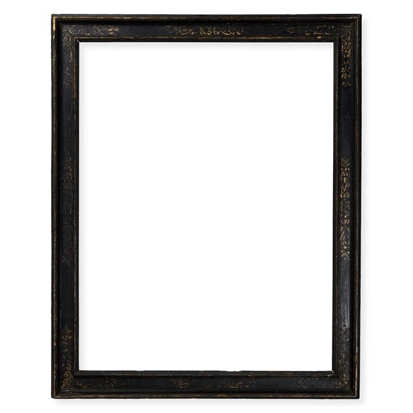 Cornice a cassetta in legno ebanizzato con racemi dorati, Toscana XVII secolo