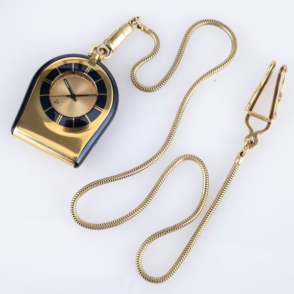 Jaeger-LeCoultre - Memovox ref. 11074-71 laminato oro con catena, quadrante champagne soleil con numeri Romani e datario al tre, carica manuale, con scatola e garanzia 43x37 mm