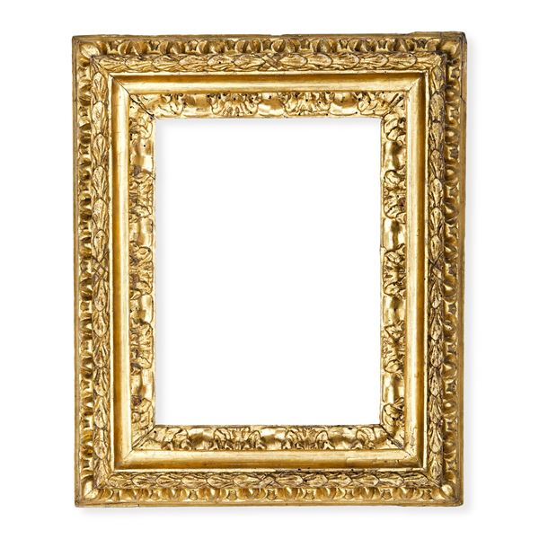 Cornice a sagoma Salvator Rosa in legno intagliato e dorato, Roma o Napoli XVIII secolo