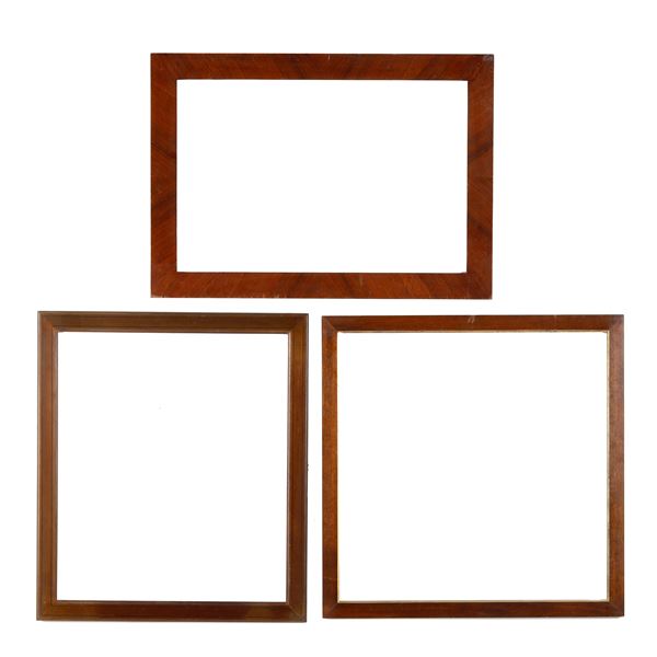 Tre cornici in noce. XX secolo