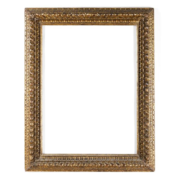 Cornice in legno intagliato e dorato. XX secolo