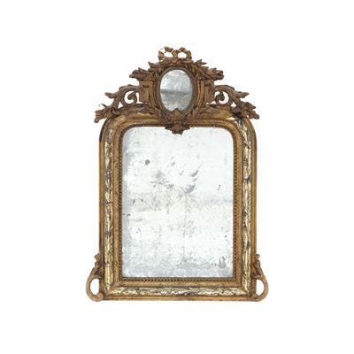 Specchiera in Legno Dorato con Cimasa Centrata da Specchietto Ovale Francia, Stile Luigi XVI, XX ...