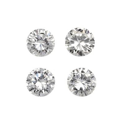 Lotto Composto da Quattro Diamanti Taglio Brillante di Ct 0.70, 0.71, 0.71 e 0.74, Caratteristich...