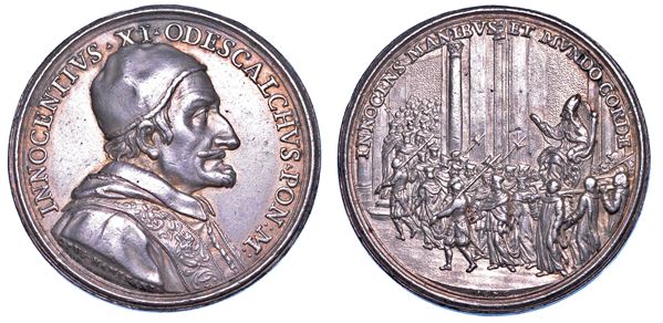 STATO PONTIFICIO. INNOCENZO XI (Benedetto Odescalchi), 1676-1689. Medaglia in argento 1676 (A. I). Elezione e incoronazione.