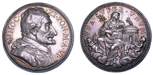 STATO PONTIFICIO. INNOCENZO XI (Benedetto Odescalchi di Como), 1676-1689. Medaglia annuale in argento A. VI. L'Eresia Quietista.