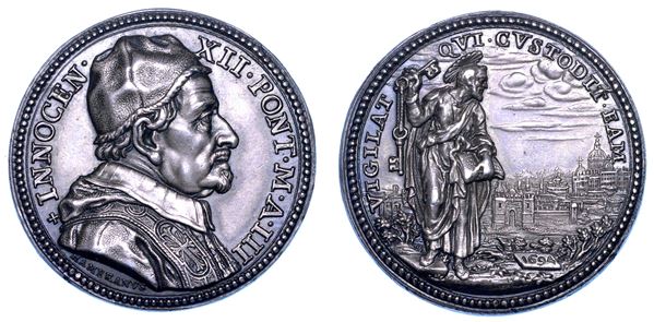 STATO PONTIFICIO. INNOCENZO XII (Antonio Pignatelli), 1691–1700. Medaglia annuale in argento 1694/A. III. San Pietro vigila sulla città di Roma.