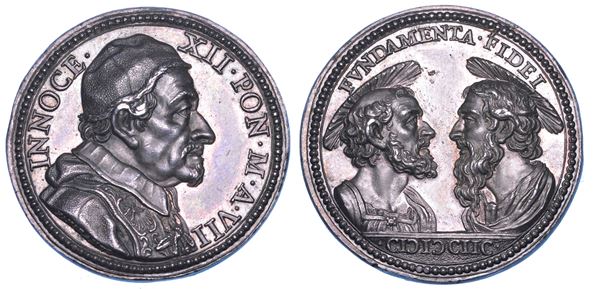 STATO PONTIFICIO. INNOCENZO XII (Antonio Pignatelli), 1691–1700. Medaglia annuale in argento 1698/A. VII. Gli Apostoli San Pietro e San Paolo.